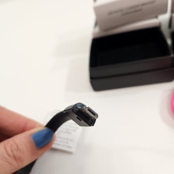 Avon USB Phone Charger Bracelet x 4 Android Black Pink NEW - Picture 6 of 11